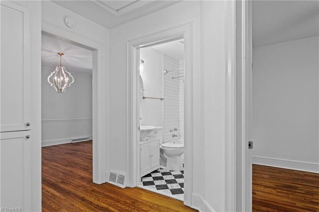 1913 Colonial Avenue, Greensboro, NC 27408