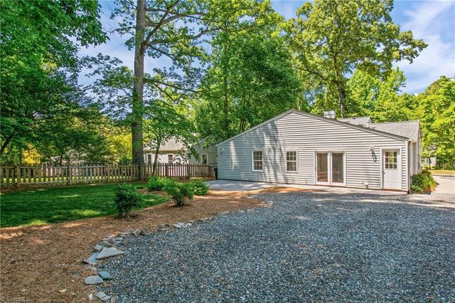 1913 Colonial Avenue, Greensboro, NC 27408