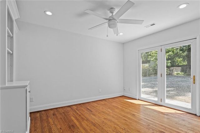 1913 Colonial Avenue, Greensboro, NC 27408