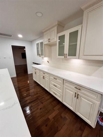 1710 Hill Top Lane, Kingwood, TX 77339