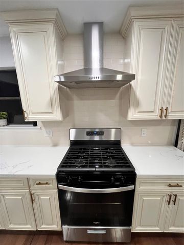 1710 Hill Top Lane, Kingwood, TX 77339