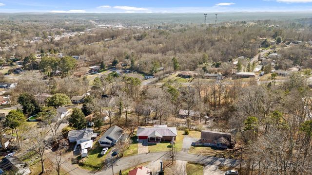 218 Alpine Drive, Rossville, GA 30741