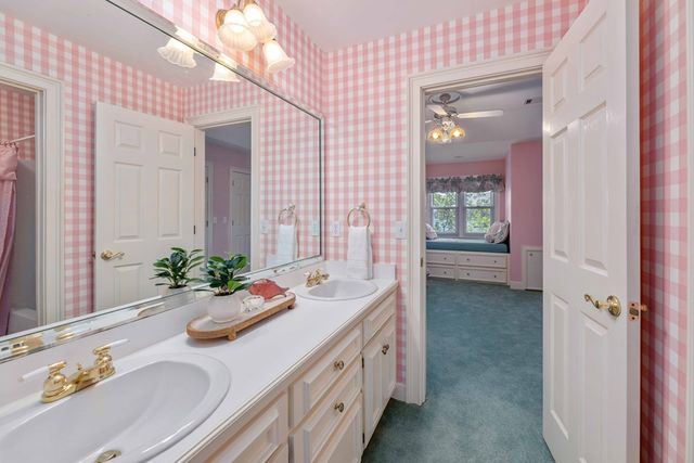 654 Sunset Drive West, Hamilton, GA 31811