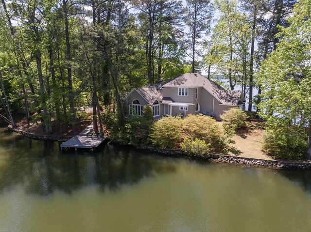 654 Sunset Drive West, Hamilton, GA 31811