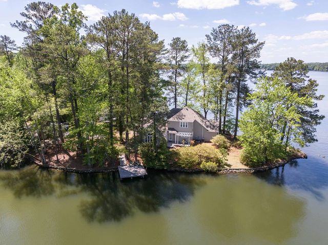 654 Sunset Drive West, Hamilton, GA 31811