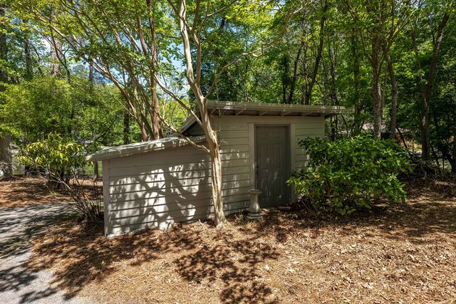 654 Sunset Drive West, Hamilton, GA 31811