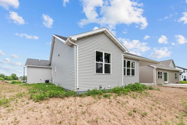3601 E GLADIOLUS PLACE, Appleton, WI 54913