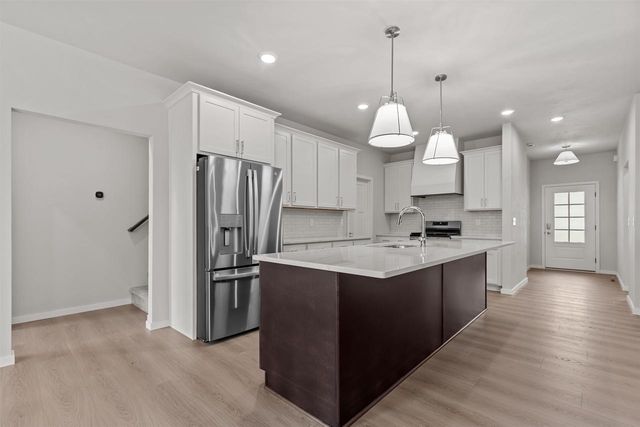 3601 E GLADIOLUS PLACE, Appleton, WI 54913