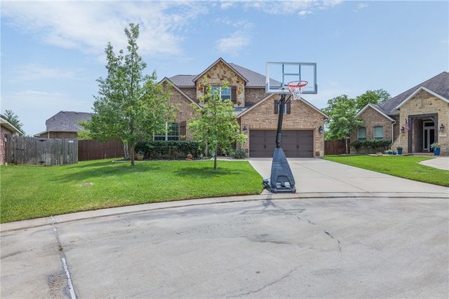 2613 Somerton Court, College Station, TX 77845