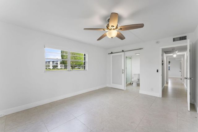 1037 Guildford C, Boca Raton, FL 33434