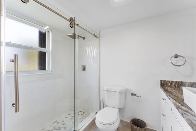 1037 Guildford C, Boca Raton, FL 33434