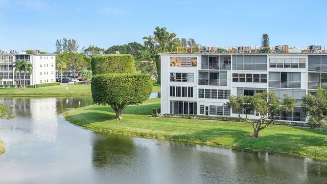 1037 Guildford C, Boca Raton, FL 33434