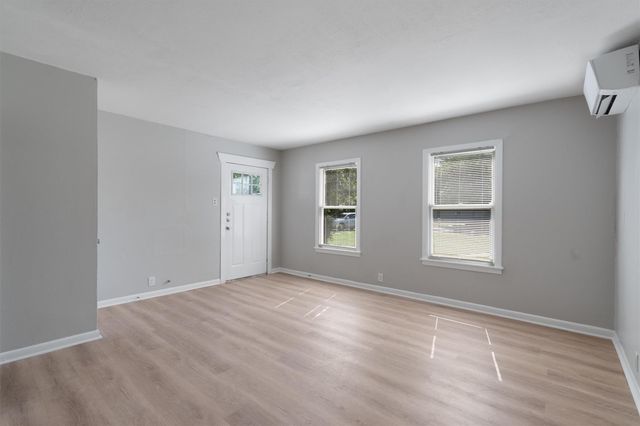 1012 Barbara DR B, San Marcos, TX 78666