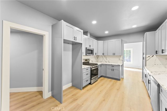 379 Buena Loma, Altadena, CA 91001