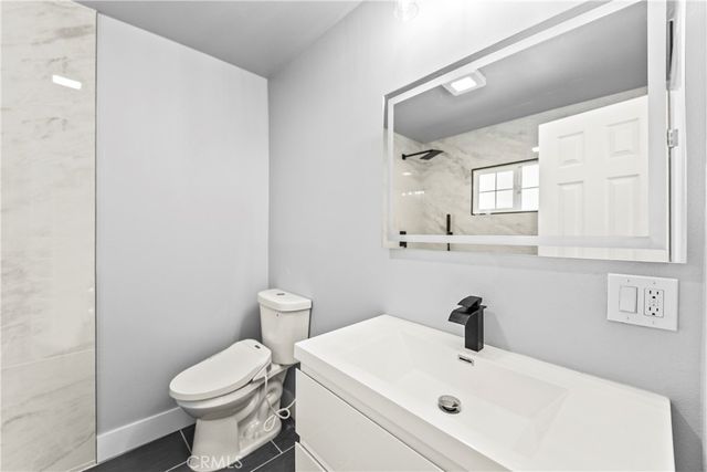379 Buena Loma, Altadena, CA 91001