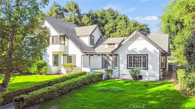 379 Buena Loma, Altadena, CA 91001