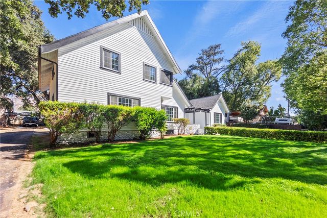 379 Buena Loma, Altadena, CA 91001