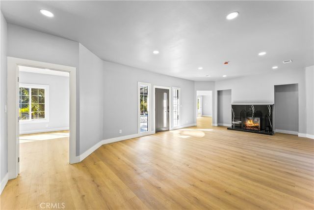 379 Buena Loma, Altadena, CA 91001