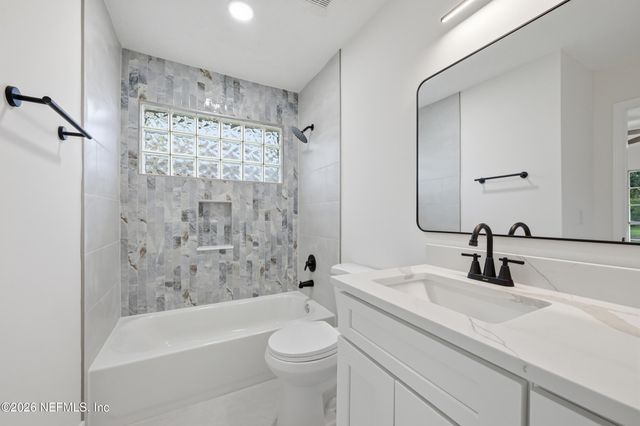 3286 MARBON Road, Jacksonville, FL 32223