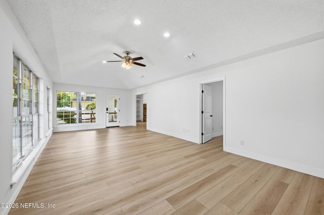 3286 MARBON Road, Jacksonville, FL 32223