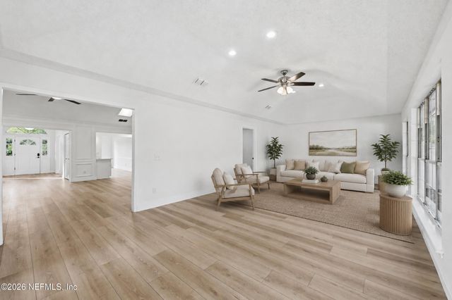 3286 MARBON Road, Jacksonville, FL 32223