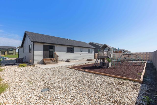 545 BULL RUN DR, Box Elder, SD 57719