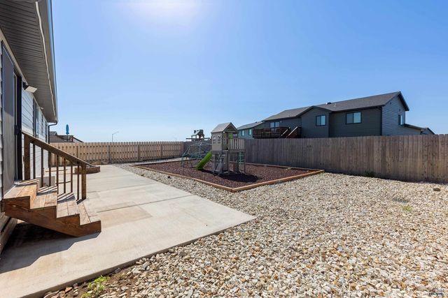 545 BULL RUN DR, Box Elder, SD 57719