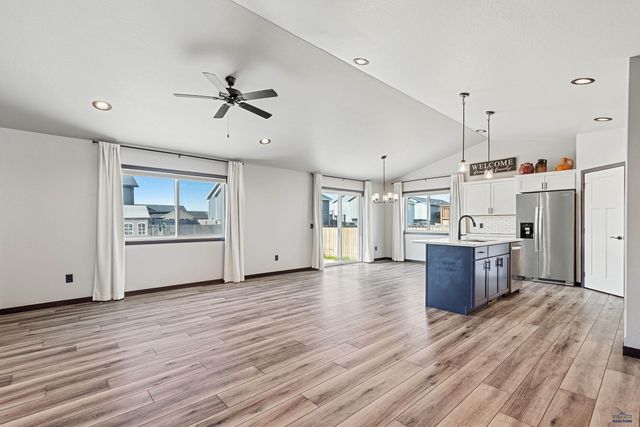 545 BULL RUN DR, Box Elder, SD 57719