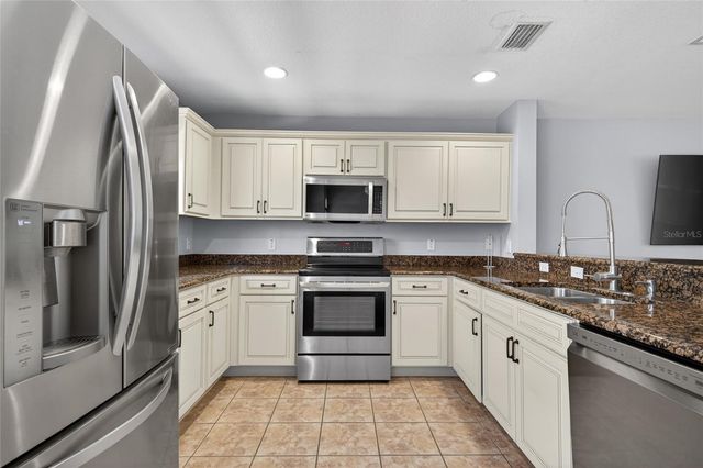 3322 LAS CAMPOS PLACE, Tampa, FL 33611