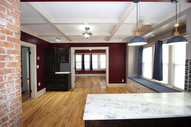 21916 Lakeview Street, St Clair Shores, MI 48080