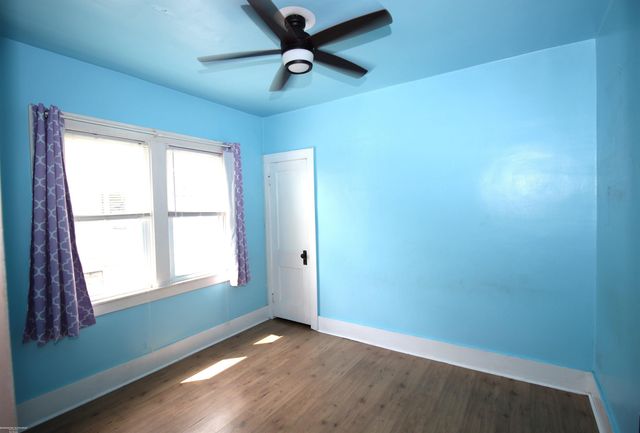 21916 Lakeview Street, St Clair Shores, MI 48080
