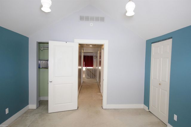 21916 Lakeview Street, St Clair Shores, MI 48080