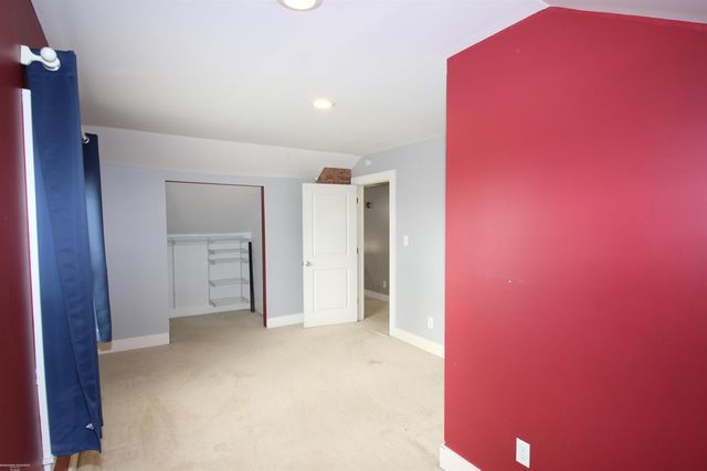 21916 Lakeview Street, St Clair Shores, MI 48080