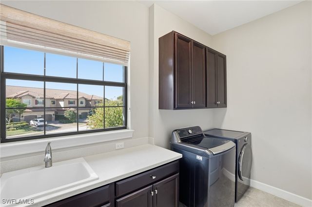 8777 Bellano CT 204, Naples, FL 34119