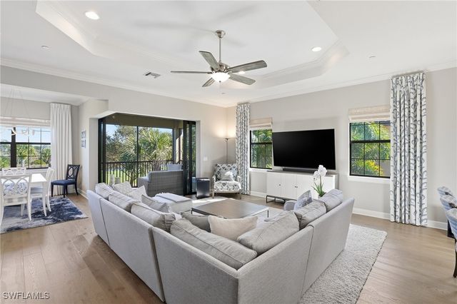 8777 Bellano CT 204, Naples, FL 34119