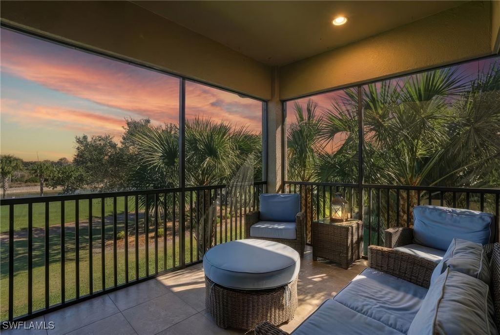 8777 Bellano CT 204, Naples, FL 34119