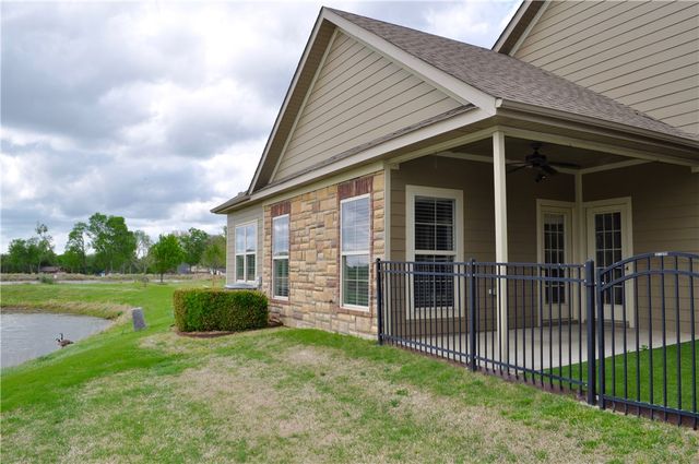 1303 Doe Lane, Bentonville, AR 72713
