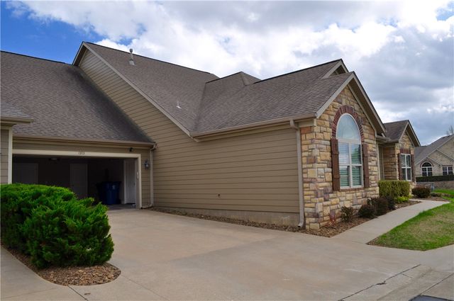 1303 Doe Lane, Bentonville, AR 72713