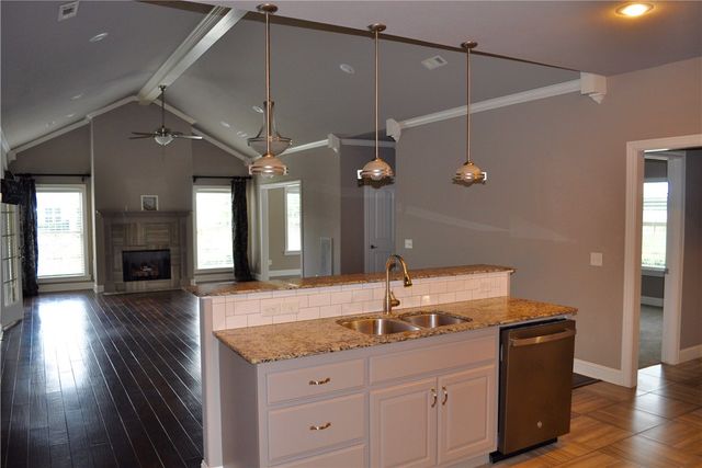 1303 Doe Lane, Bentonville, AR 72713