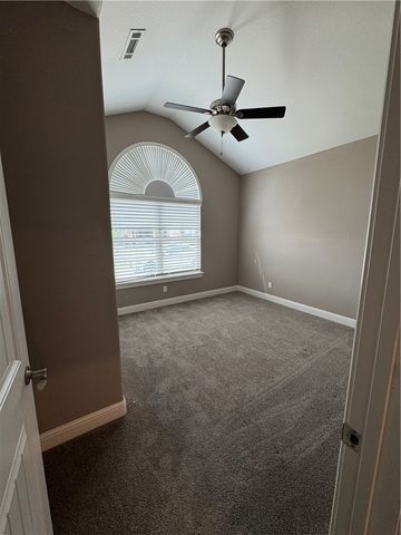1303 Doe Lane, Bentonville, AR 72713