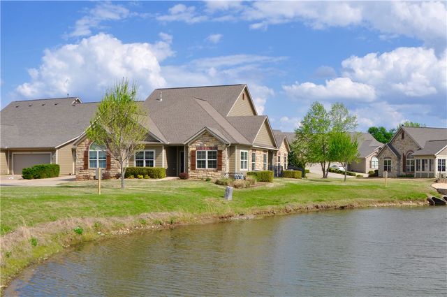 1303 Doe Lane, Bentonville, AR 72713