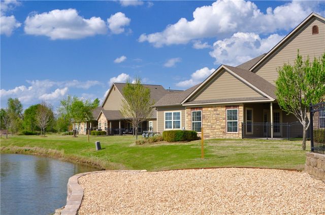 1303 Doe Lane, Bentonville, AR 72713