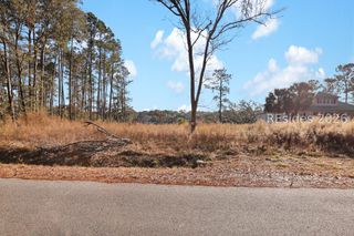 12 River Drive E, Beaufort, SC 29907