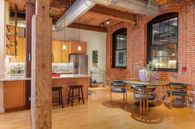 1 Tannery Brook Row 1E, Somerville, MA 02144