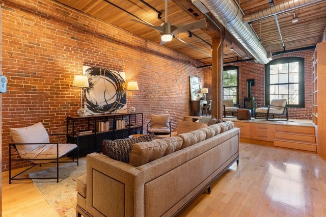 1 Tannery Brook Row 1E, Somerville, MA 02144