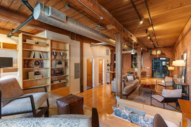 1 Tannery Brook Row 1E, Somerville, MA 02144
