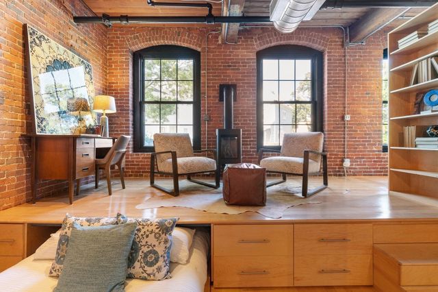 1 Tannery Brook Row 1E, Somerville, MA 02144