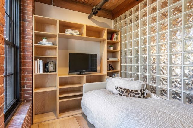 1 Tannery Brook Row 1E, Somerville, MA 02144
