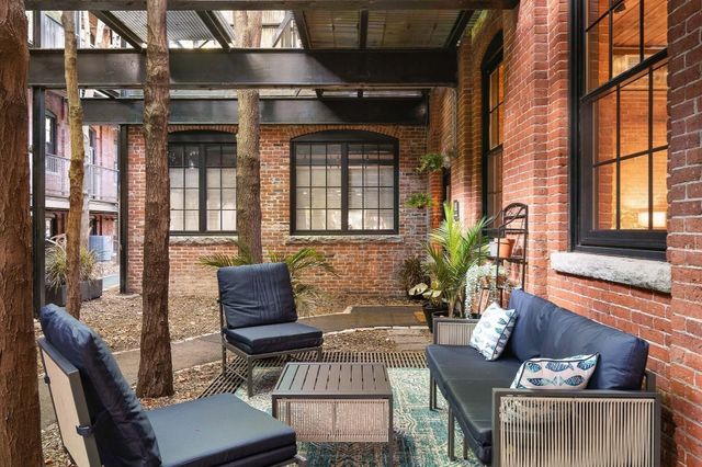 1 Tannery Brook Row 1E, Somerville, MA 02144