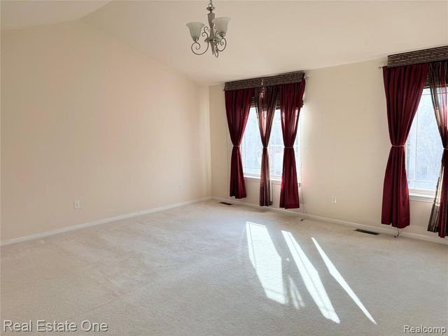 6178 Elarz Drive, Troy, MI 48085